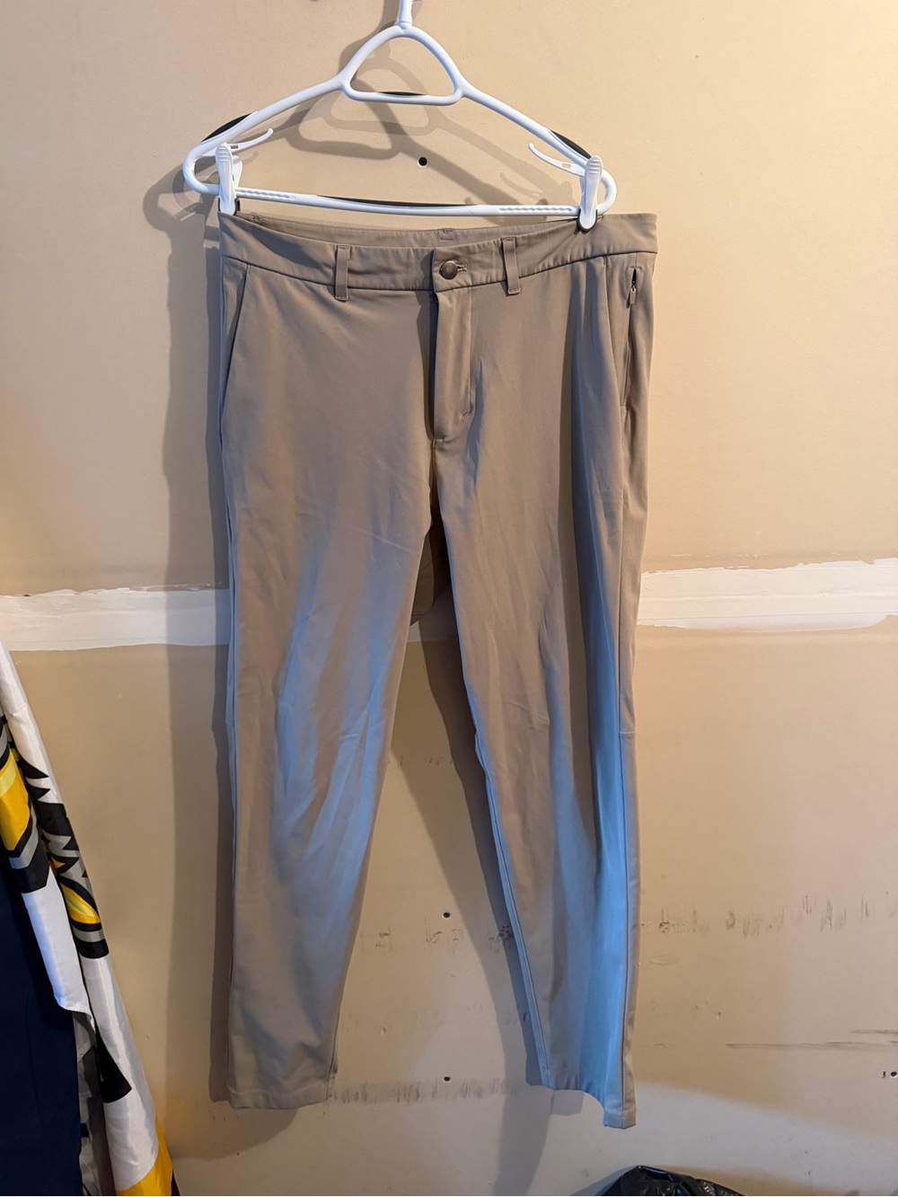 lululemon athletica Commission Pant Slim Khaki - Oakwood Tan
